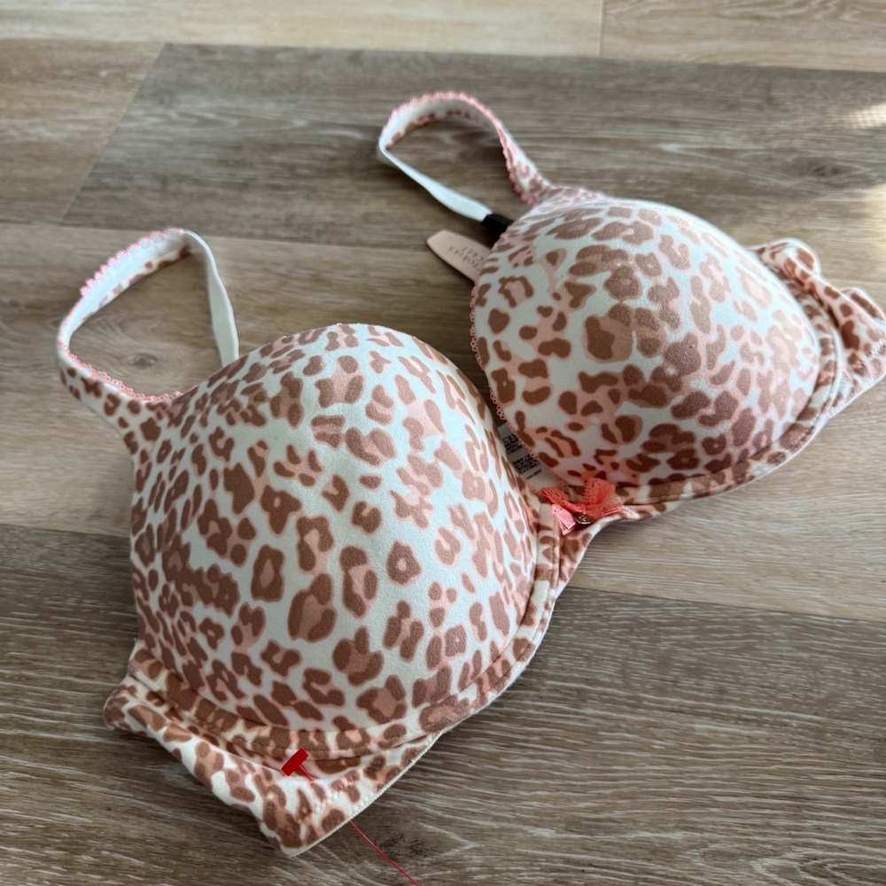 Lot 2 NWT Victoria's Secret Push Up Bras  Body By Victoria 38C Blue Nude Neutral - Picture 12 of 16